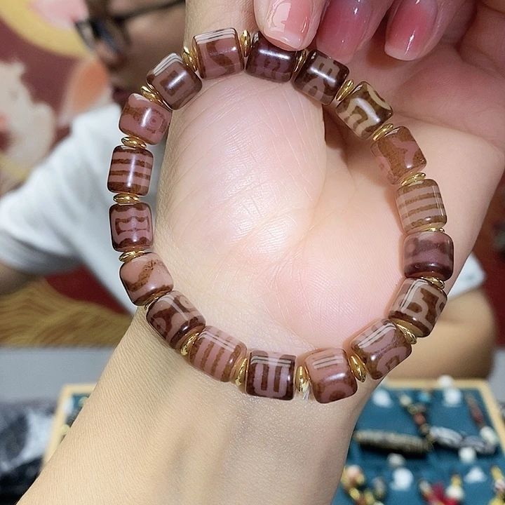 玛瑙/玉髓颈饰合金