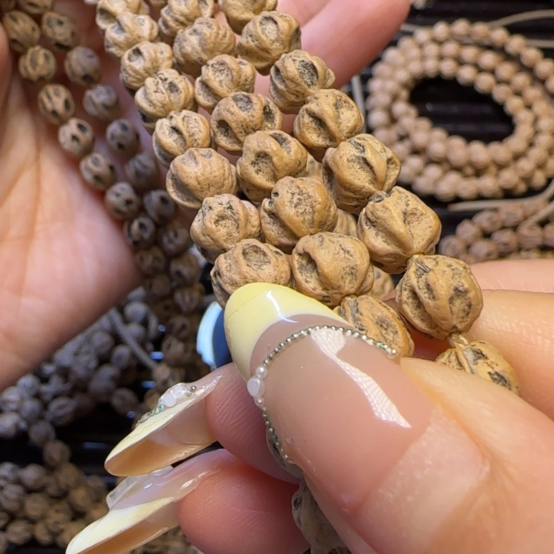 夜***幕柏香籽/百香籽吊坠