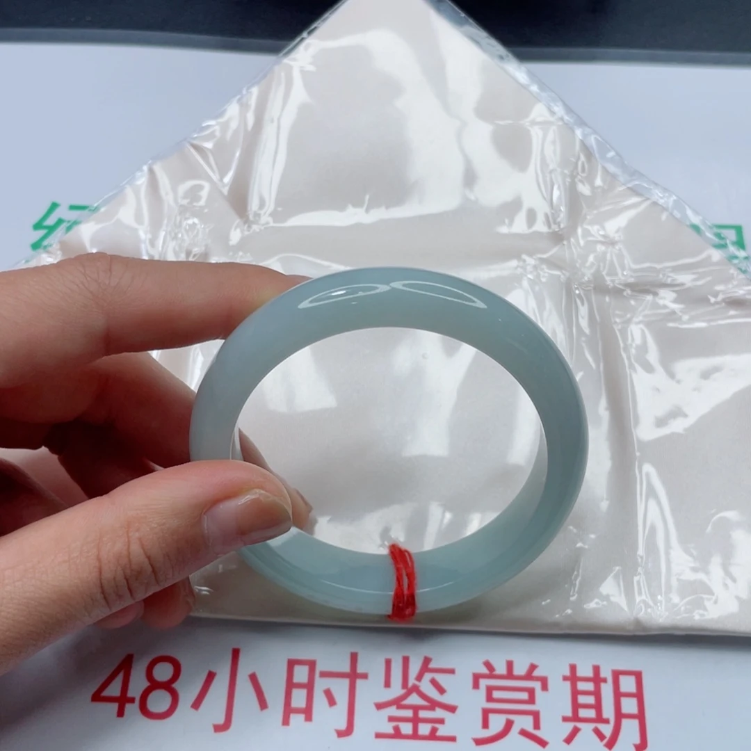 未镶嵌手镯翡翠手镯