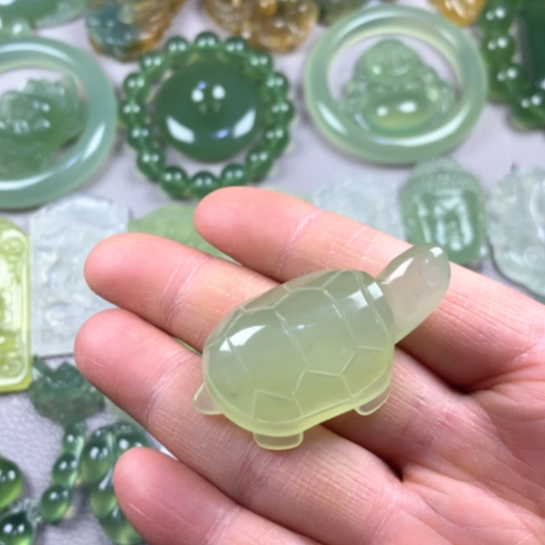 【闪购商品】蛇纹石玉岫玉吊坠未镶嵌