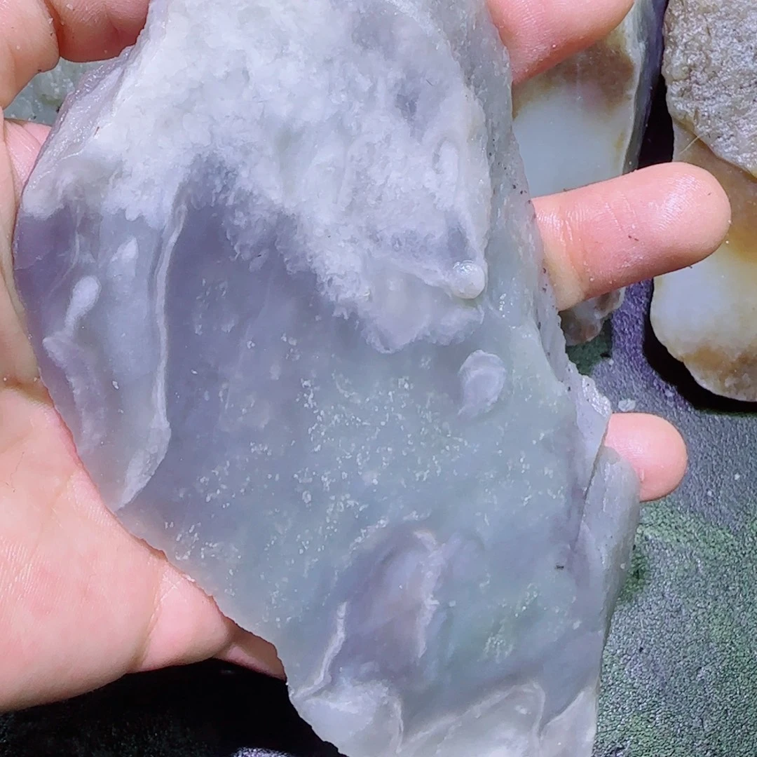 和田玉未镶嵌珠宝半成品