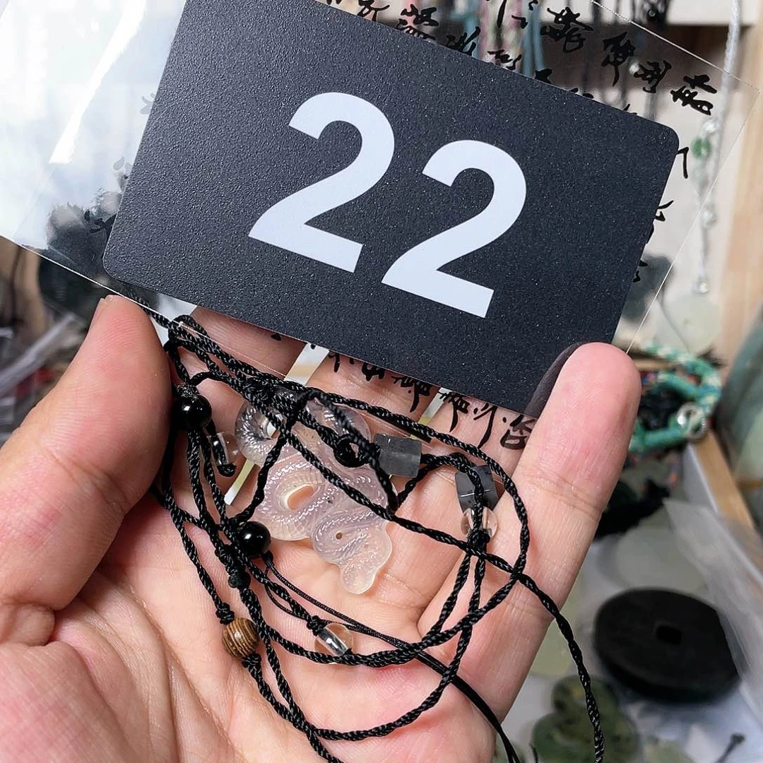 蛇纹石玉颈饰合金左*