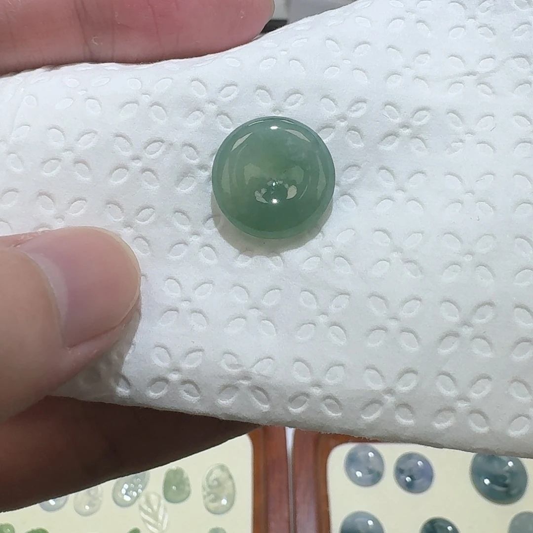 颈饰未镶嵌翡翠扣子