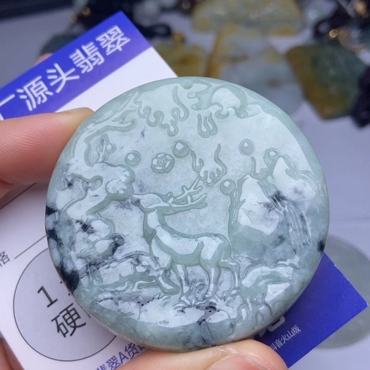 翡翠颈饰未镶嵌翡翠