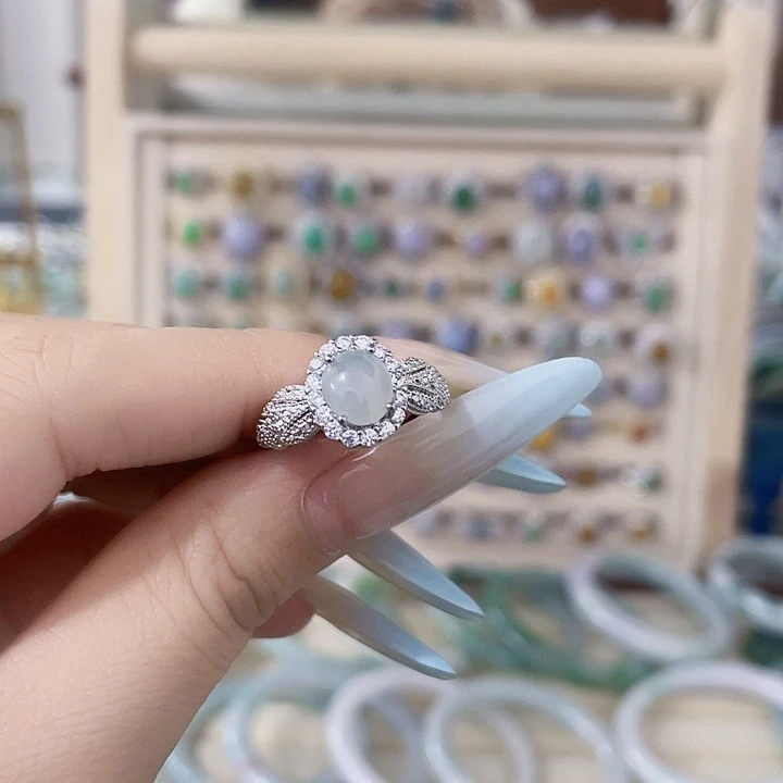 颈饰未镶嵌翡翠天然翡翠Ａ货