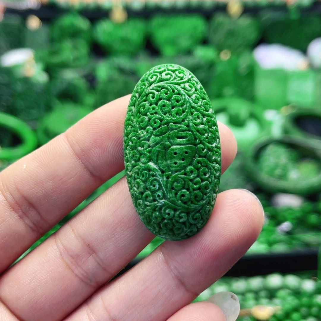 翡翠未镶嵌颈饰吊坠