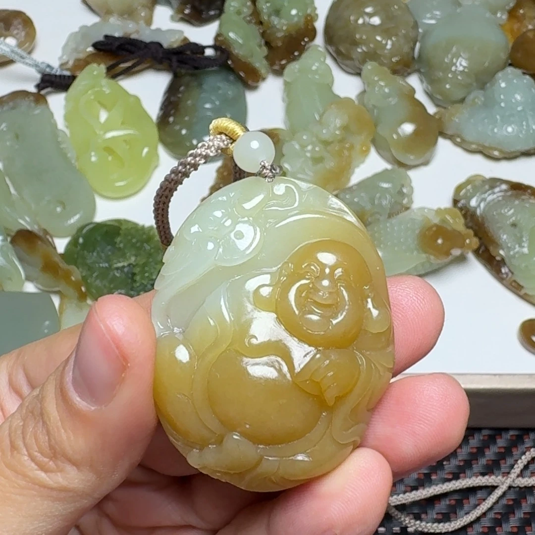 ~****和田玉未镶嵌颈饰