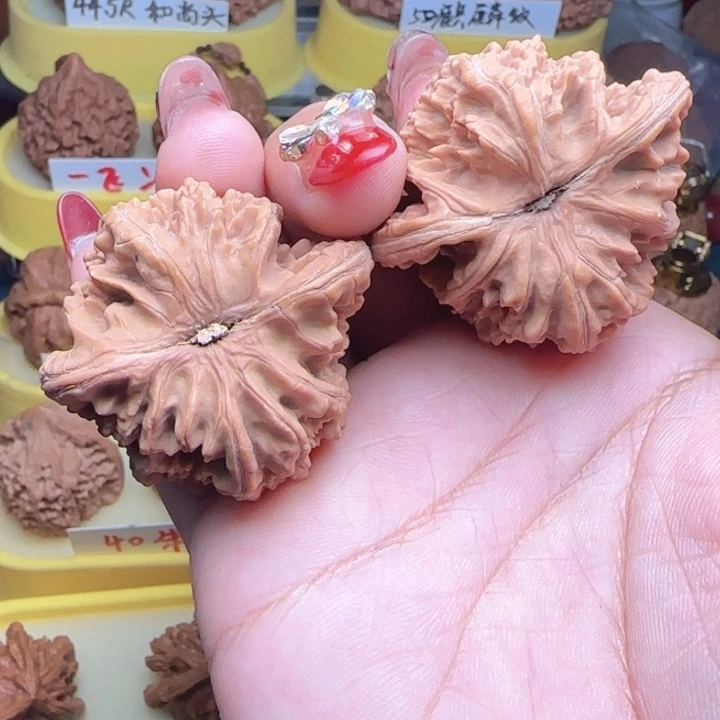 玉***）弯弯核桃虎头虎头虎头