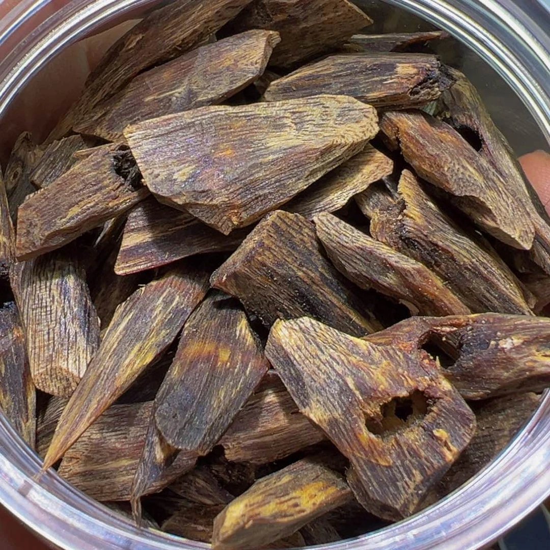 沉香手把件用****5沉香奇楠白棋沉水瓜子料55克