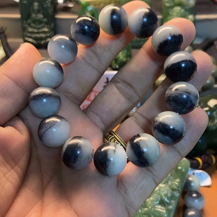 歌***洋和田玉（糖玉）未镶嵌颈饰