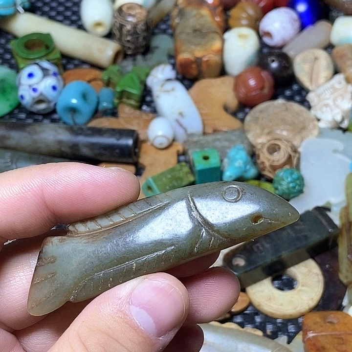 和田玉未镶嵌颈饰92