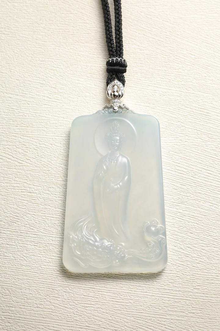 经鼎玉器加龙618活动精选缅甸翡翠挂件高冰观音 64.9*40.8*6.1mm