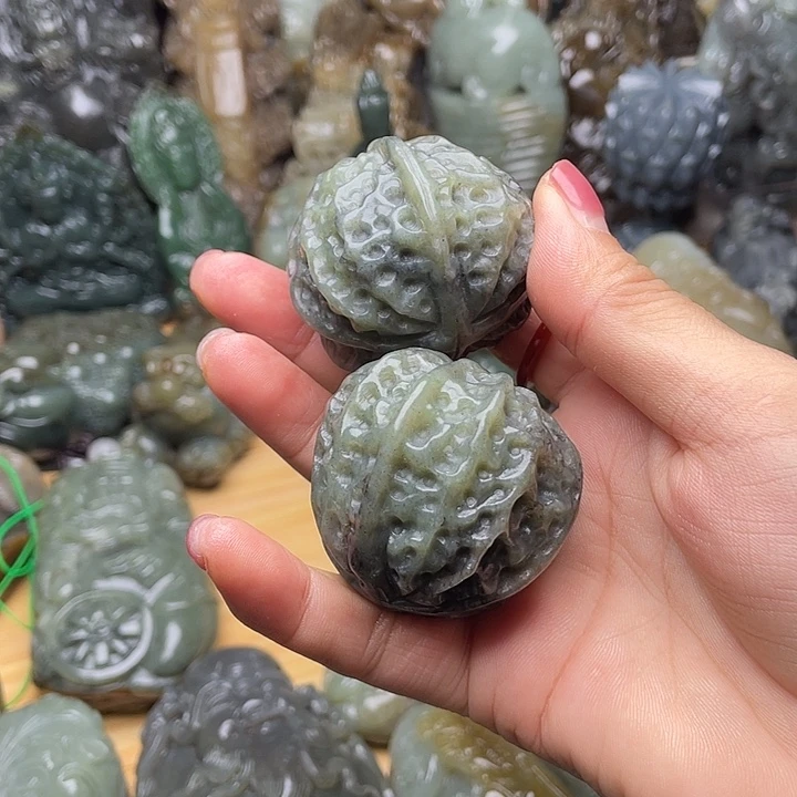 未镶嵌和田玉挂件