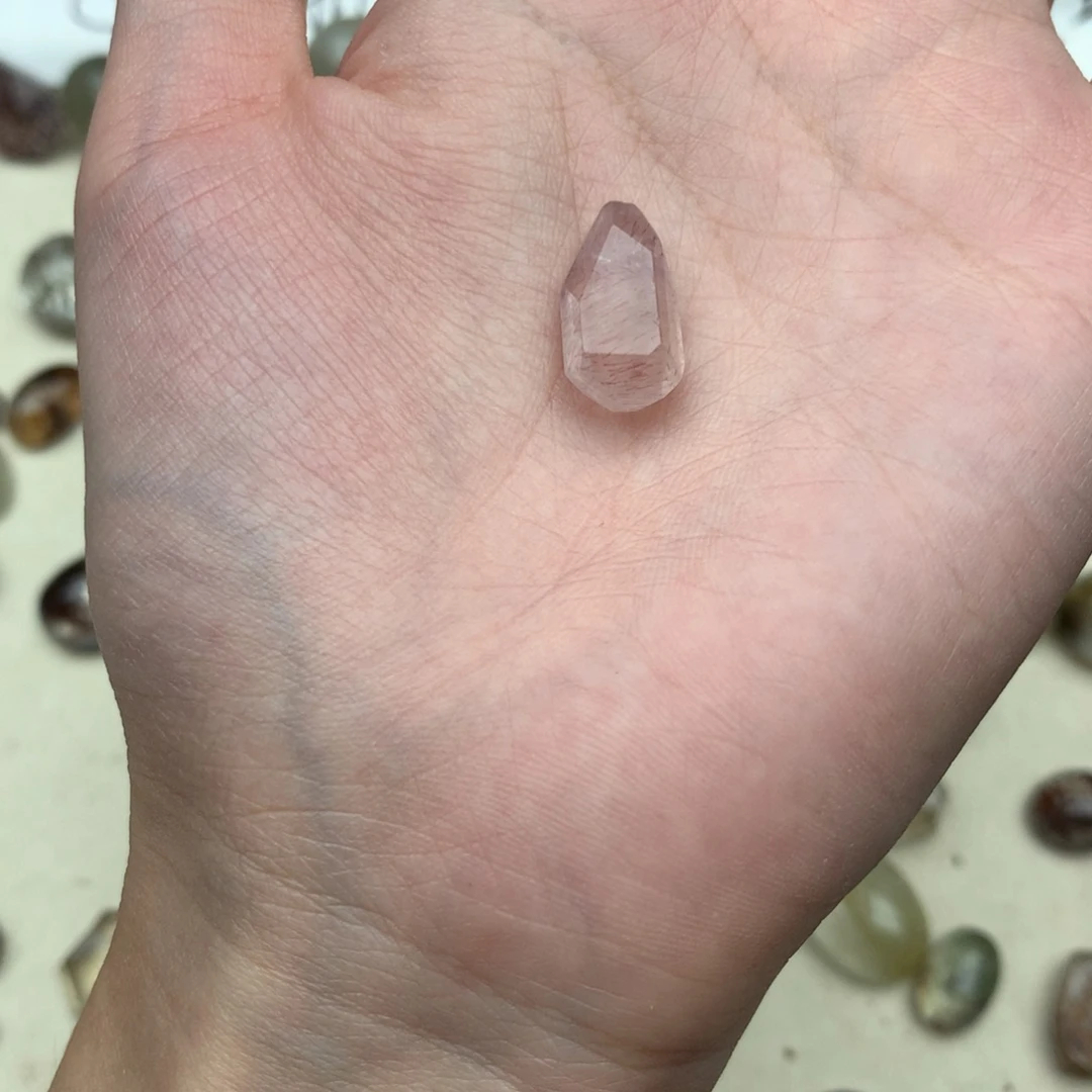 哎***呦未镶嵌珠宝半成品水晶
