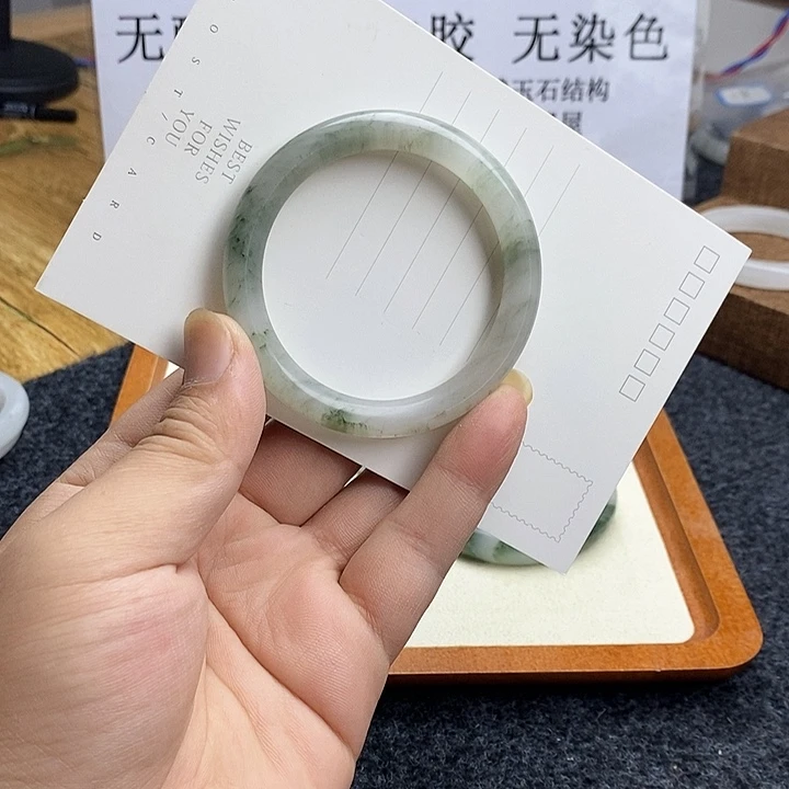 石英质玉未镶嵌手镯1032
