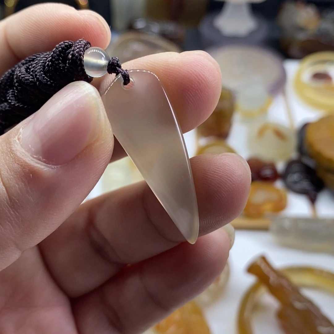 玛瑙/玉髓未镶嵌颈饰