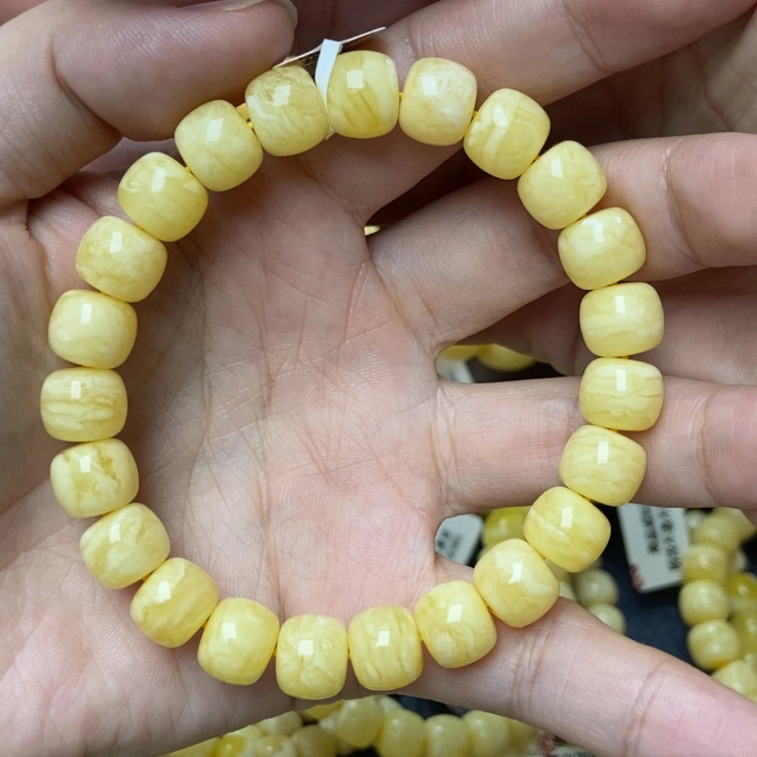 蜜蜡未镶嵌珠宝奇石50