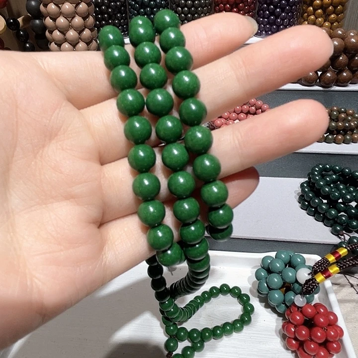 泥塑绿幽灵0.8的三圈合香珠