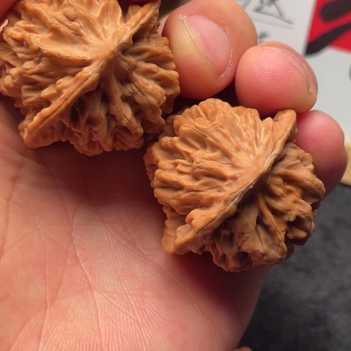 F***s文玩核桃吊坠刚刚发给火炬计划