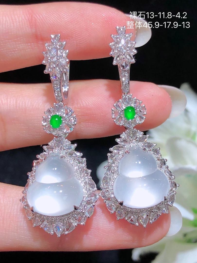 天然缅甸翡翠A货高冰茅台白两用款耳坠18k金镶钻