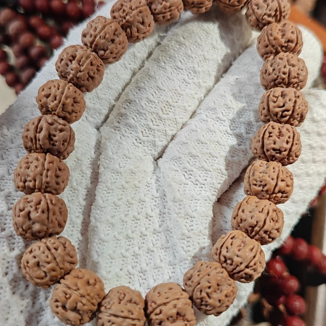 金刚菩提手串?***️老树王微黄尖13+