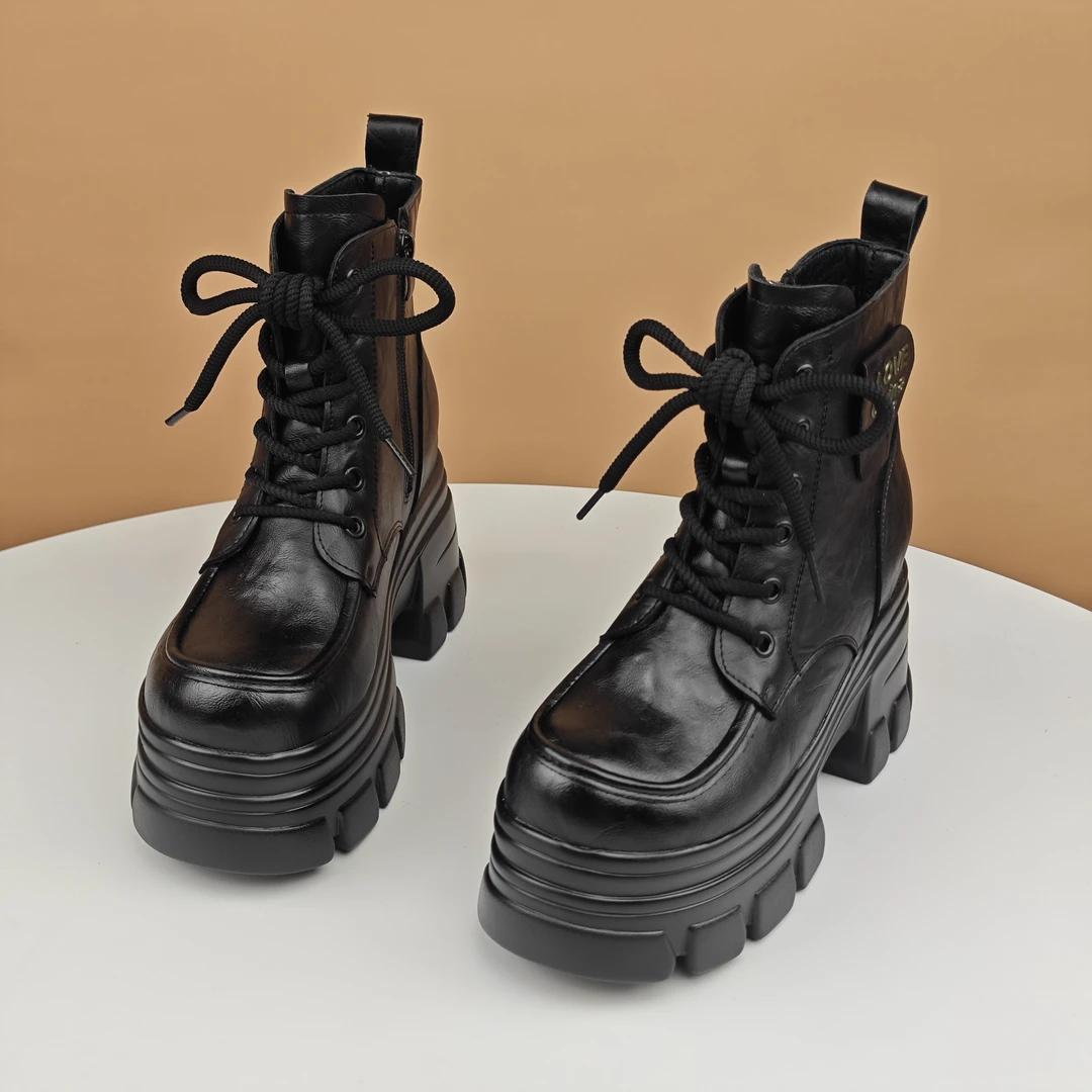 2025年秋冬新款厚底小短靴女加绒加厚复古百搭款显瘦马丁靴英伦风