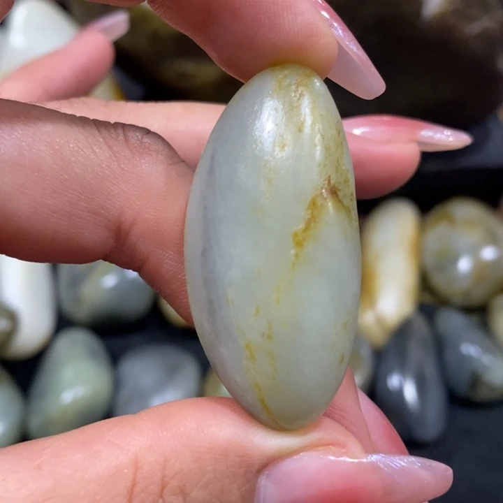 未镶嵌和田玉（糖玉）挂件