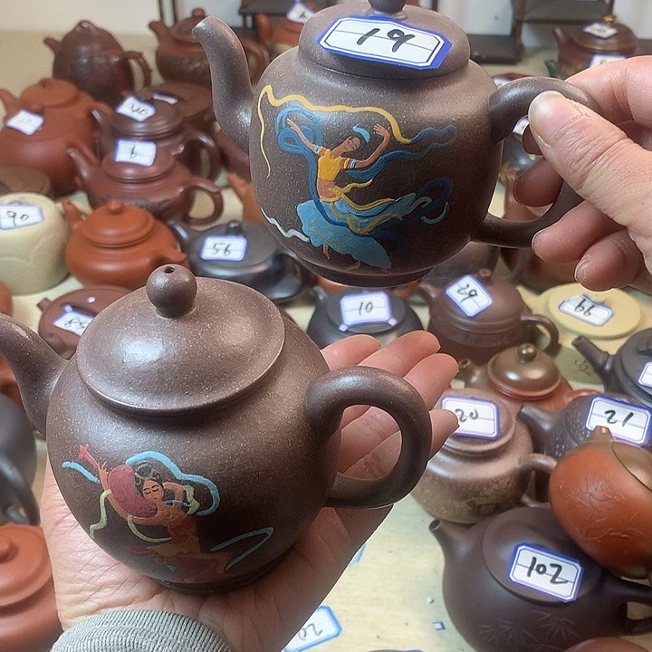 紫砂茶壶独***?紫砂微瑕微瑕……