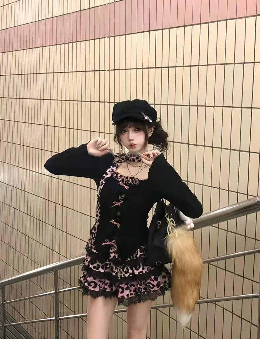 粉红豹 秋季新款纯欲甜辣套装裙设计感温婉大方蕾丝豹纹上衣裙子