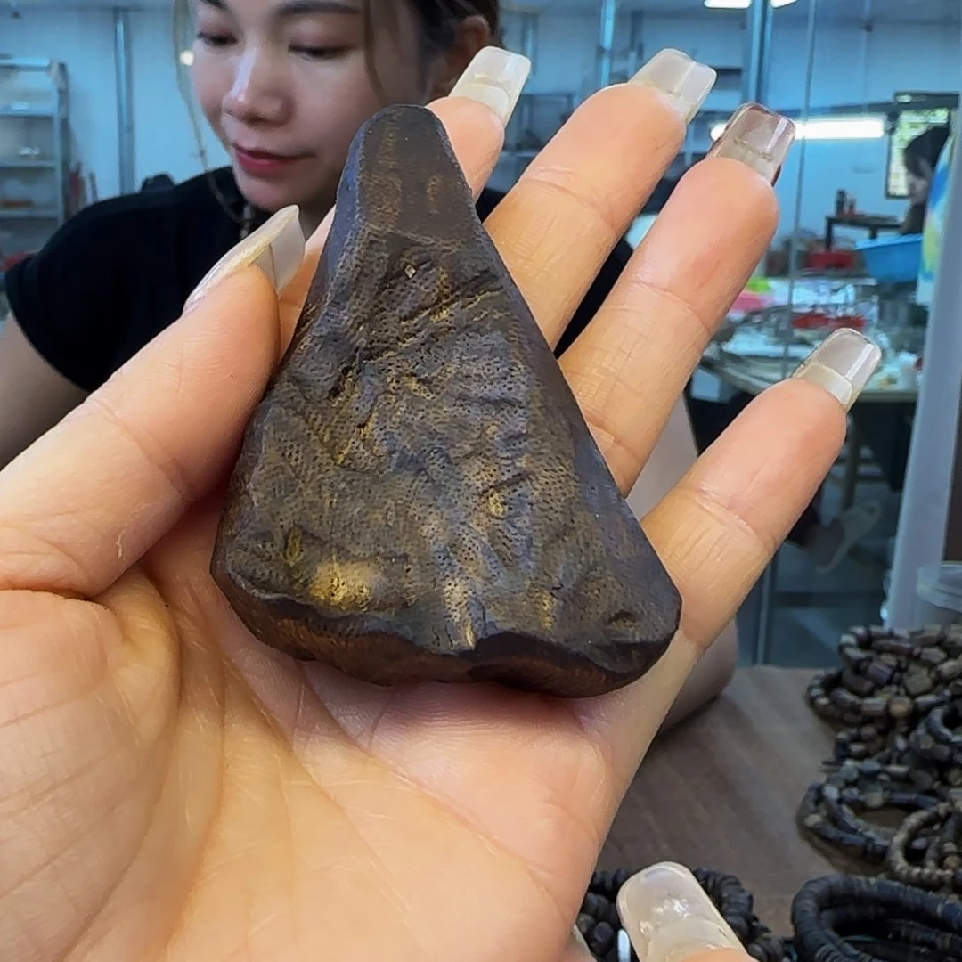 沉香吊坠多样性发货1条9.5