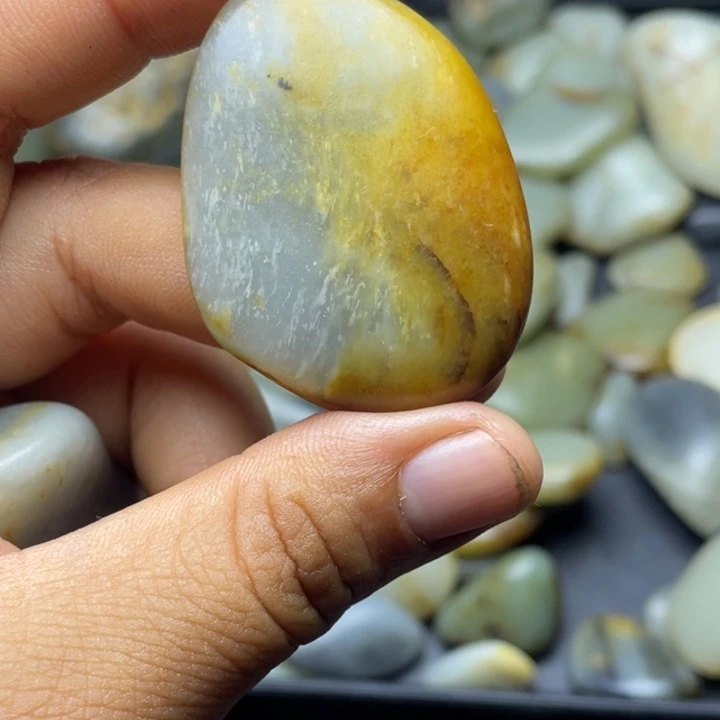 未镶嵌和田玉珠宝半成品有棉
