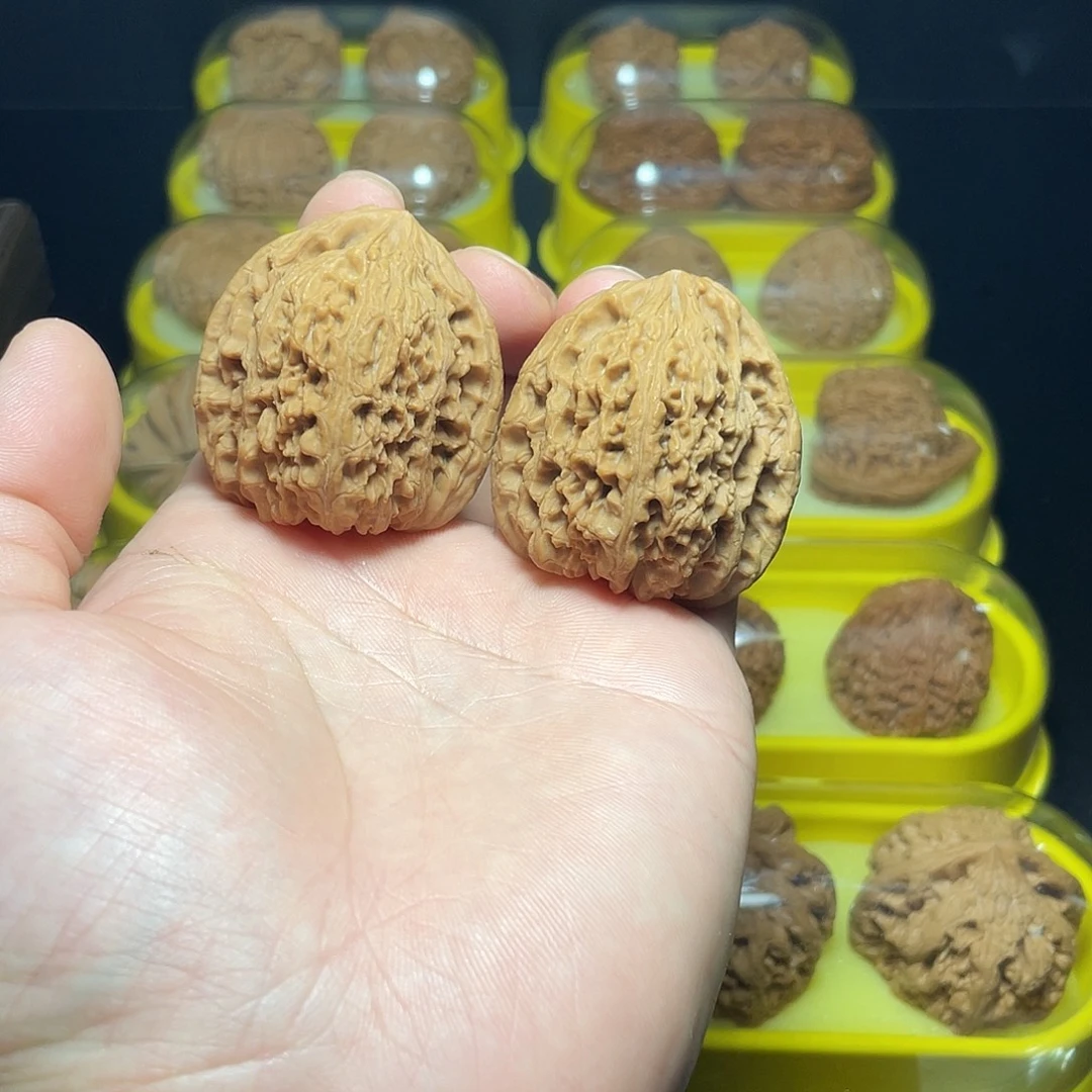 文玩核桃吊坠41尺南疆石