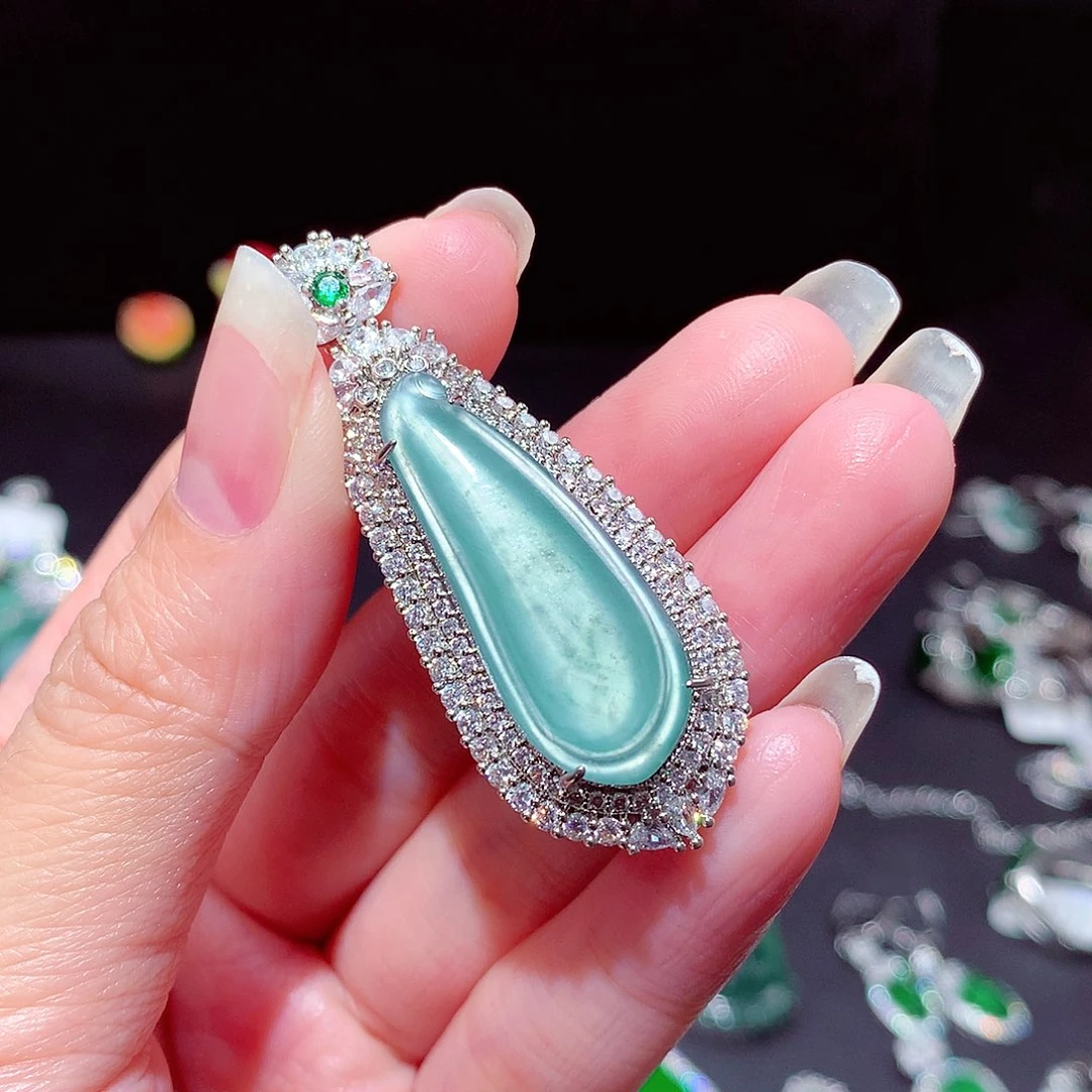 【闪购商品】翡翠吊坠(不含链)未镶嵌