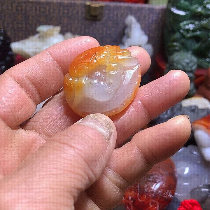 未镶嵌和田玉（糖玉）挂件