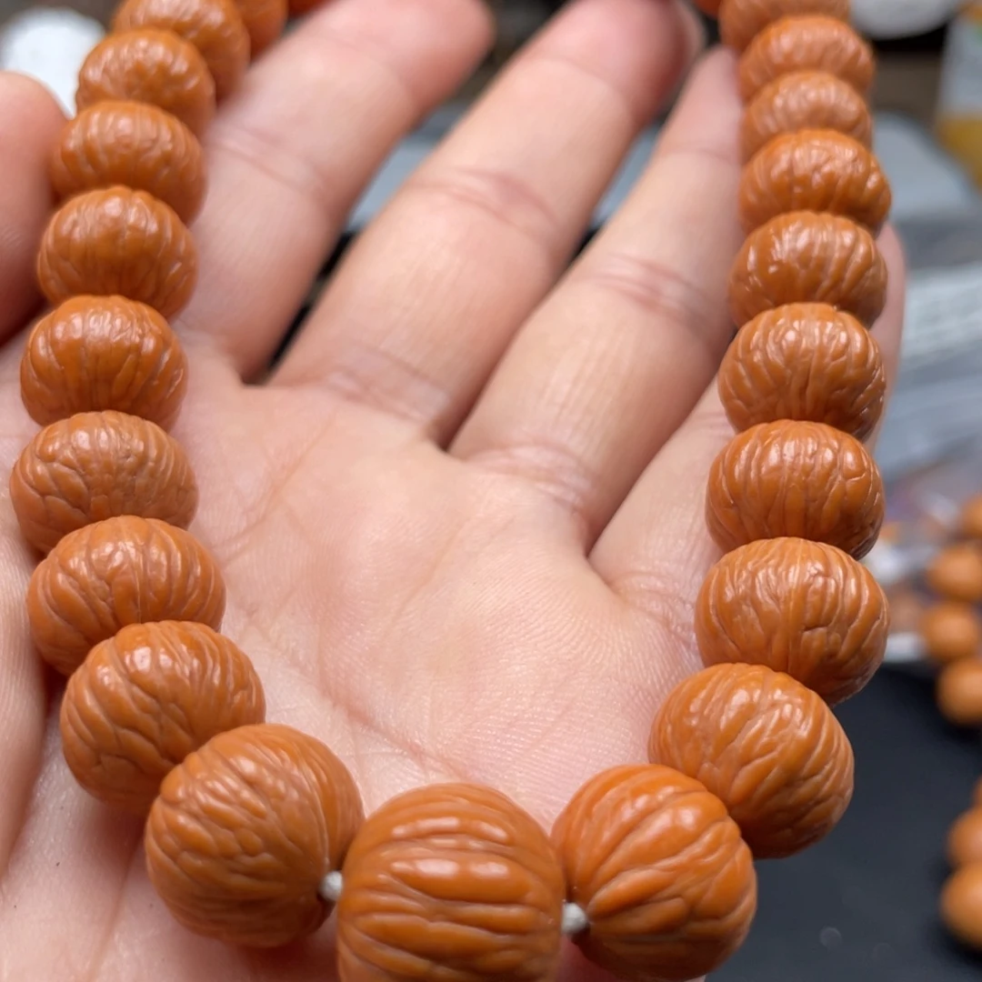 橄榄核吊坠不想说的