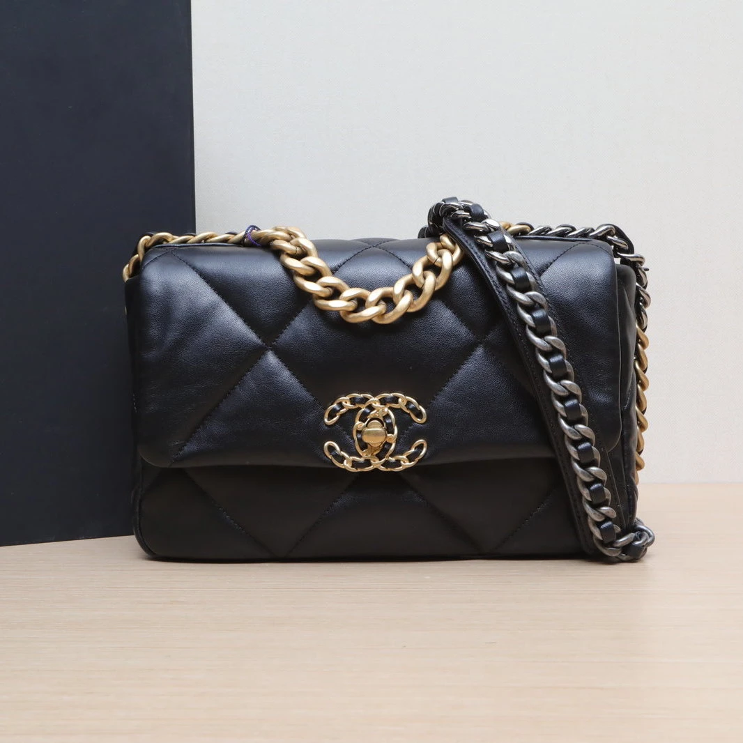 99新 Chanel/香奈儿 小花6欢 19BAG 口盖包 小号 26cm 芯片开