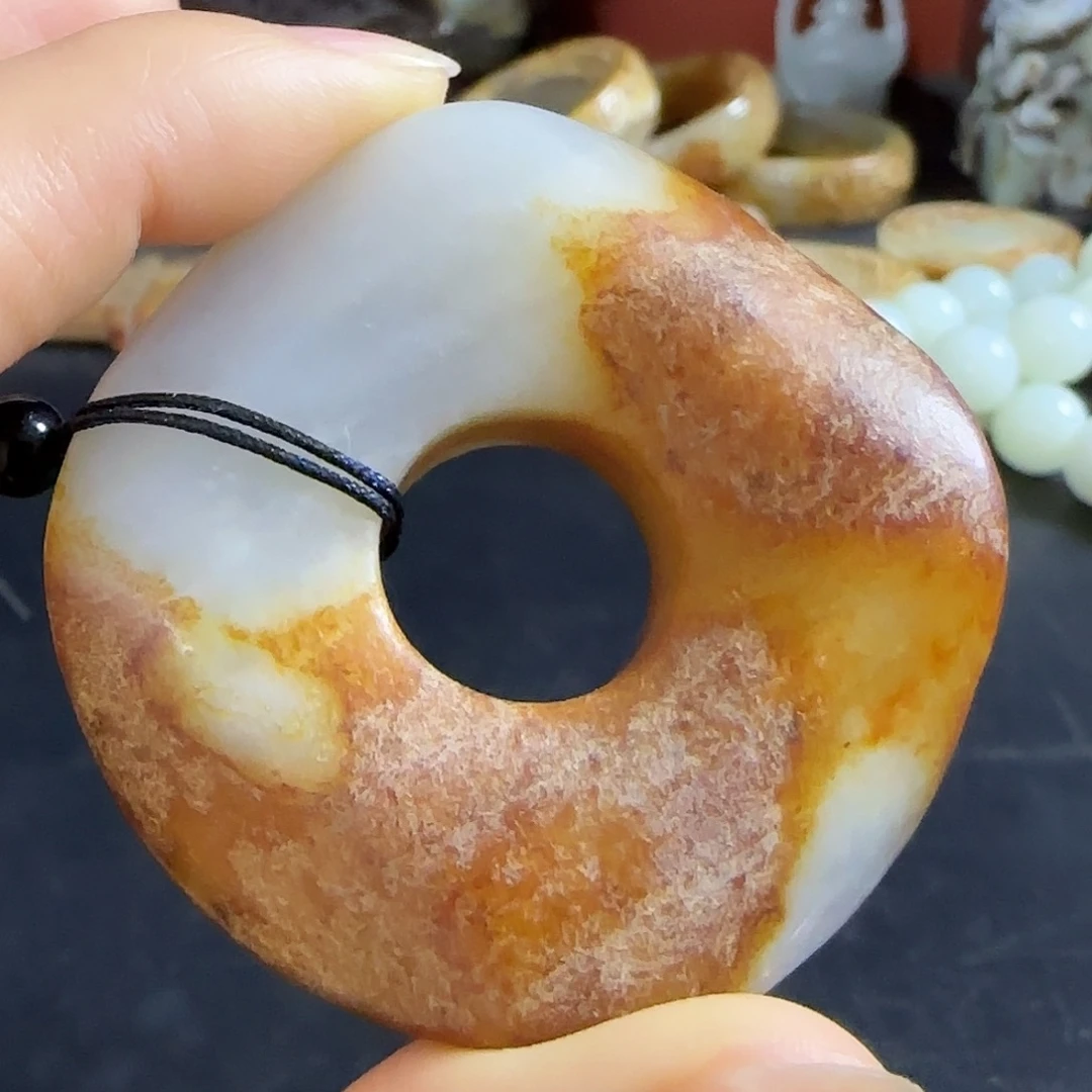 辉***和田玉未镶嵌挂件