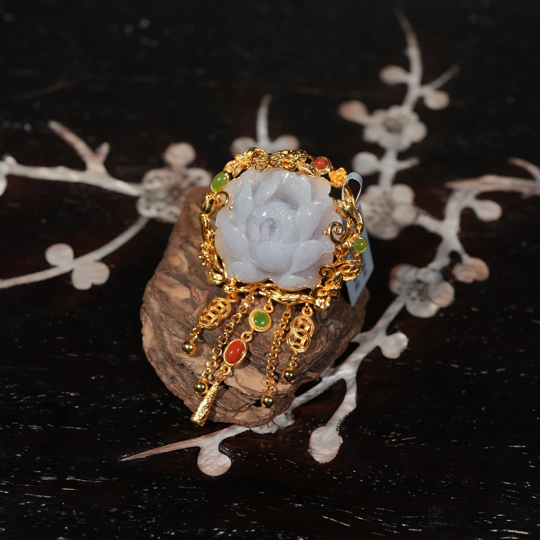 1.9香港王老板-翡翠镶嵌戒指6k383