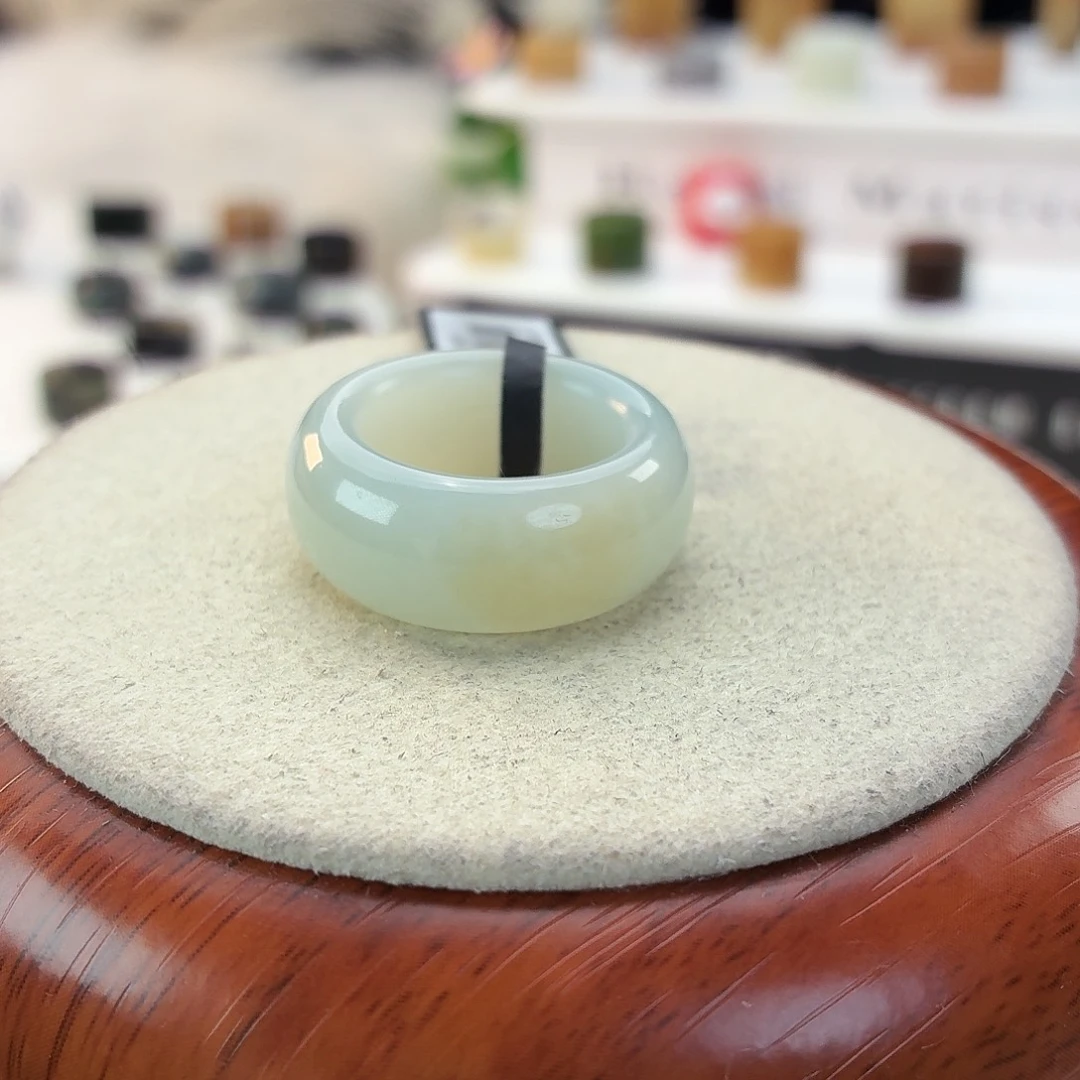 和田玉未镶嵌戒指i68蓝糖轮胎17.4mm