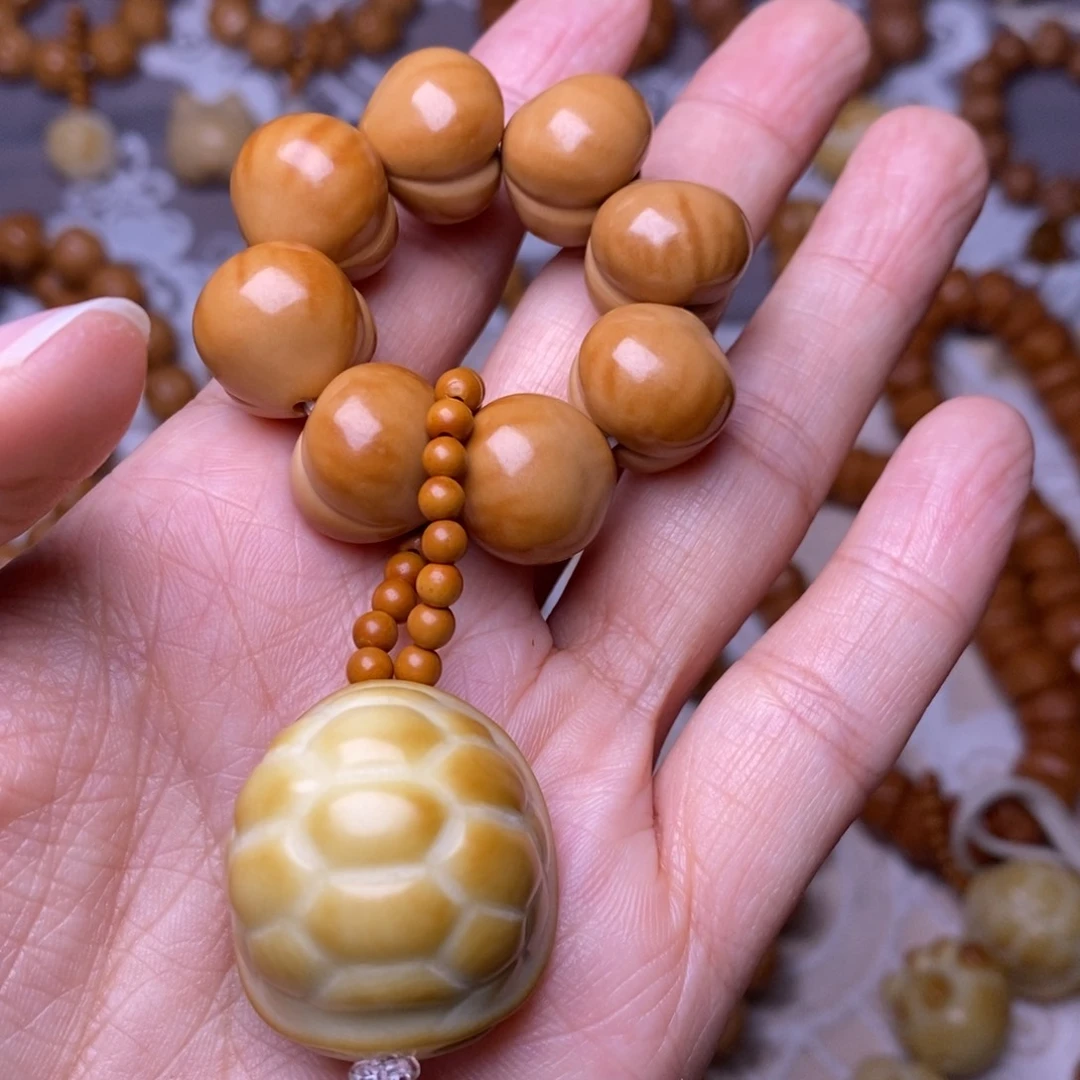 把件猴头核桃柯基屁桃龟甲