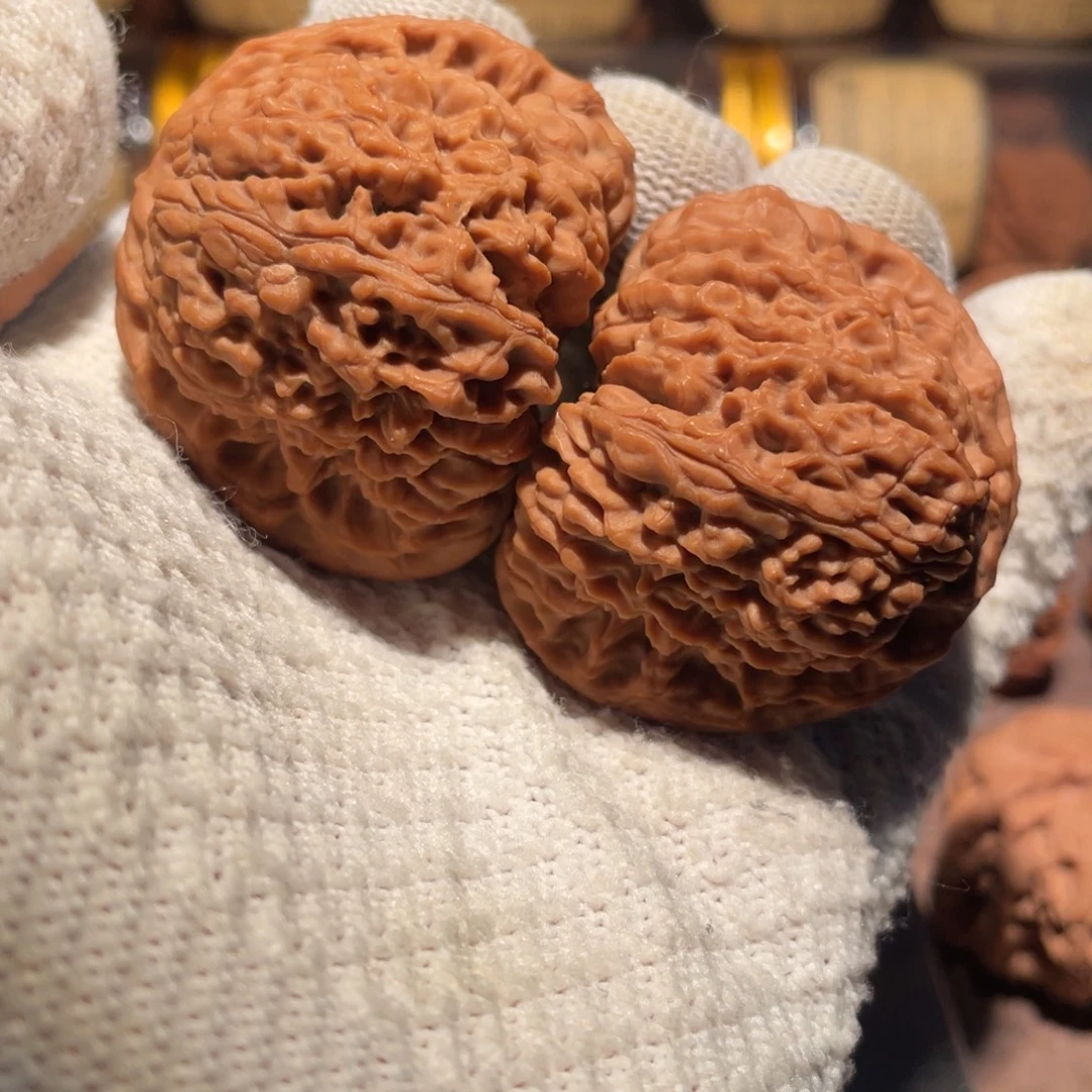 吊坠文玩核桃47拉丝球疆