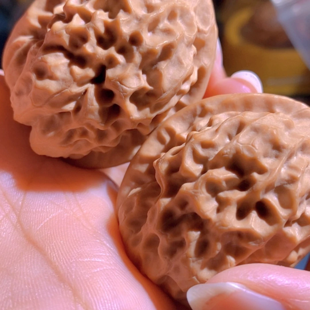 【闪购商品】文玩核桃吊坠天**私蛤蟆眼