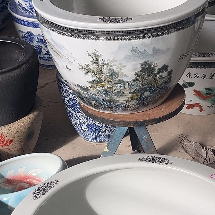 景德镇陶瓷鱼缸艺术