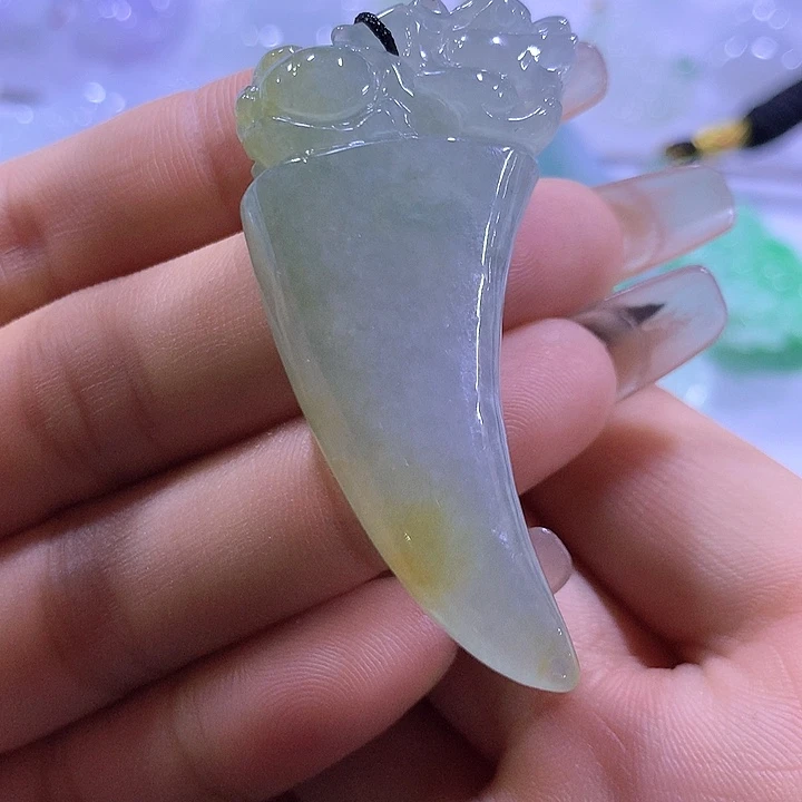 颈饰未镶嵌翡翠天然翡翠A货吊坠
