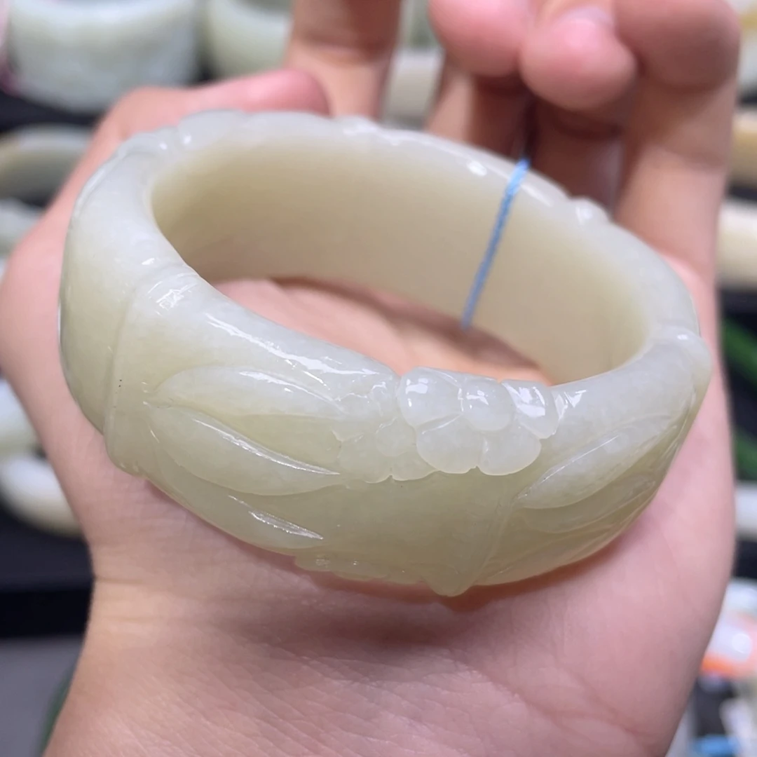 和田玉手镯未镶嵌101