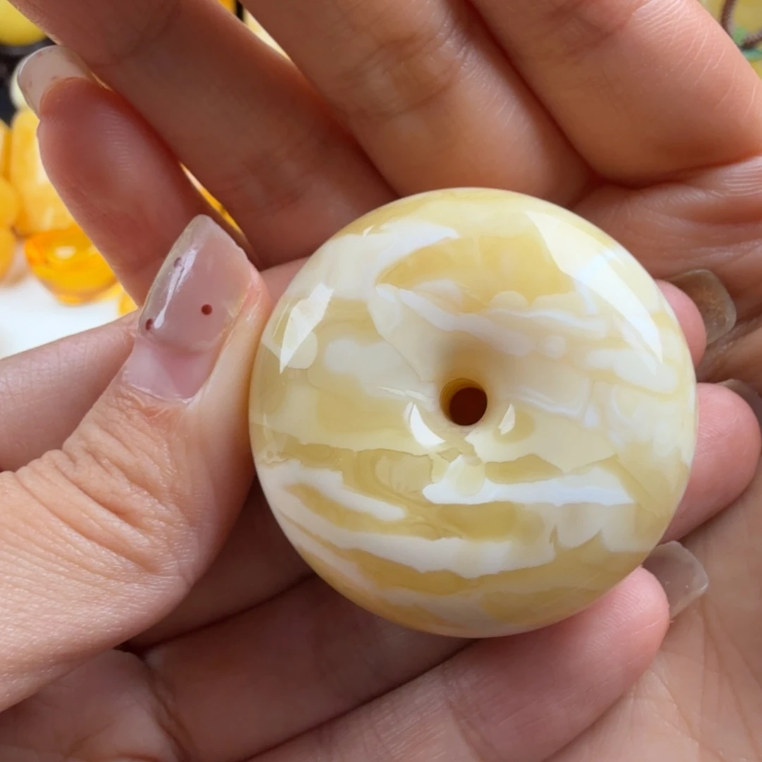 琥珀未镶嵌颈饰纯天然琥珀蜜蜡无优化