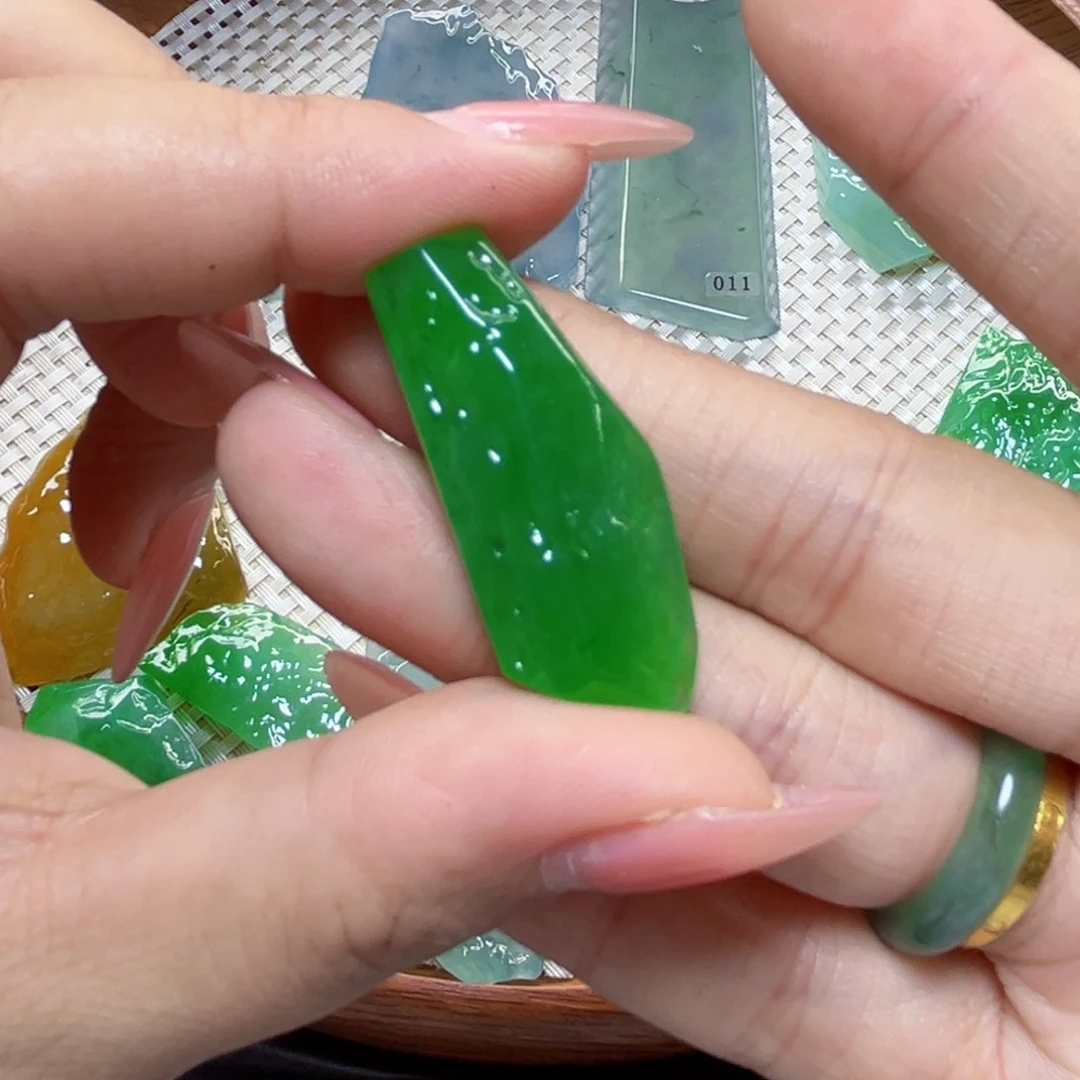 未镶嵌定制翡翠翡翠首饰