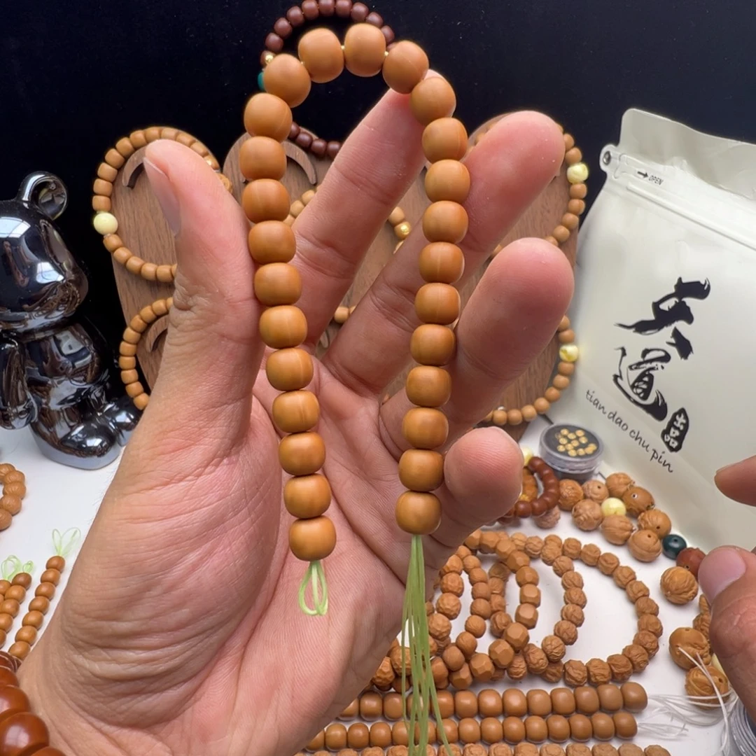 猴头核桃手串瑕疵练手老型