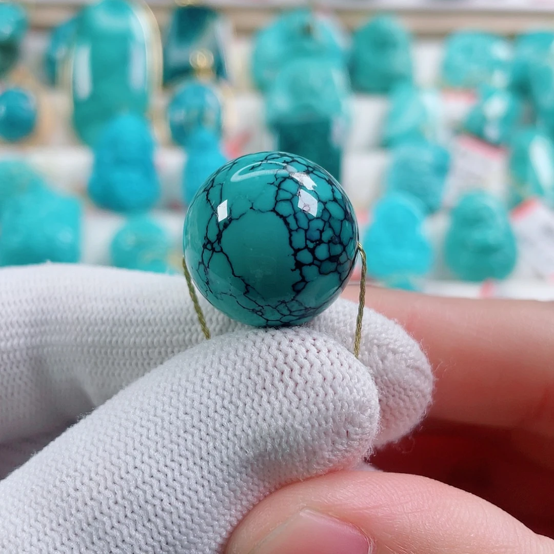 你***吖未镶嵌绿松石颈饰