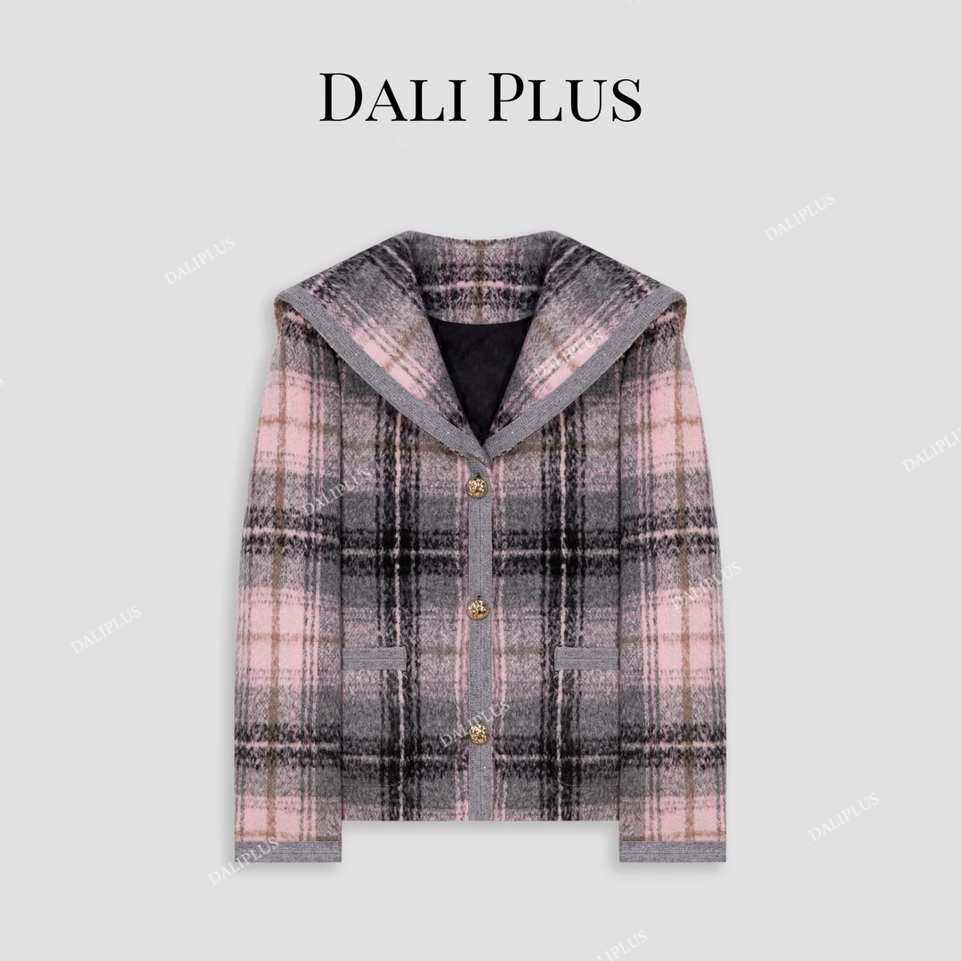 DALI PLUS洋气甜美粉色格纹海军领减龄设计款短款鹅绒服-D4XL0235